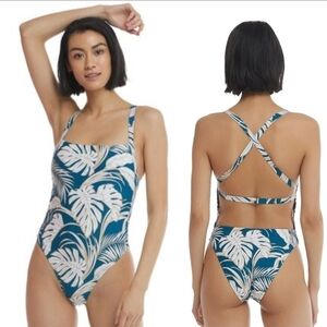 Body Glove lush electra one piece swimsuit, nwt
